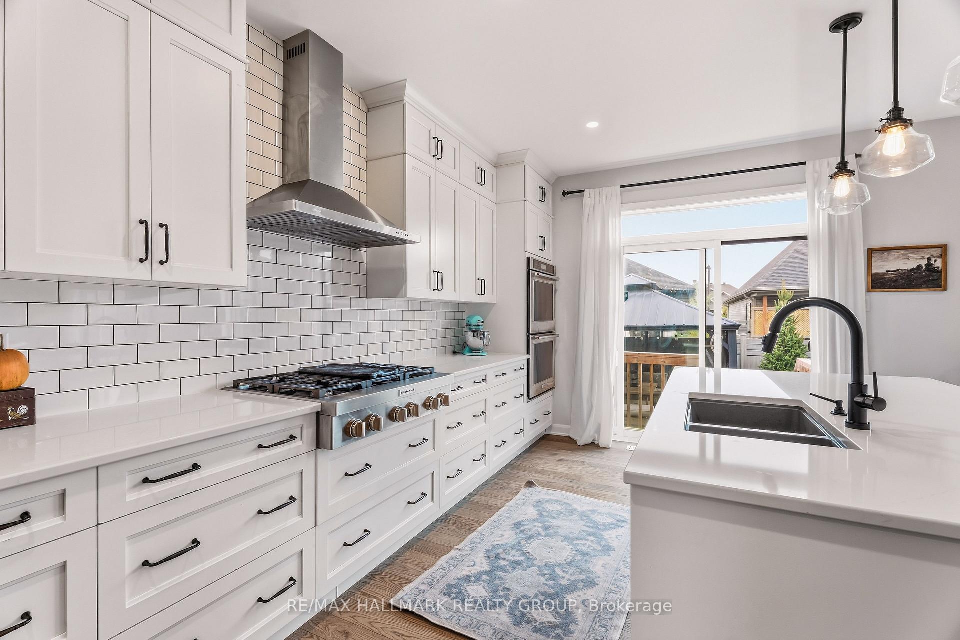 Photo 4 of 709 Coast Circle, Ottawa, Mahogany Community — HOMEH