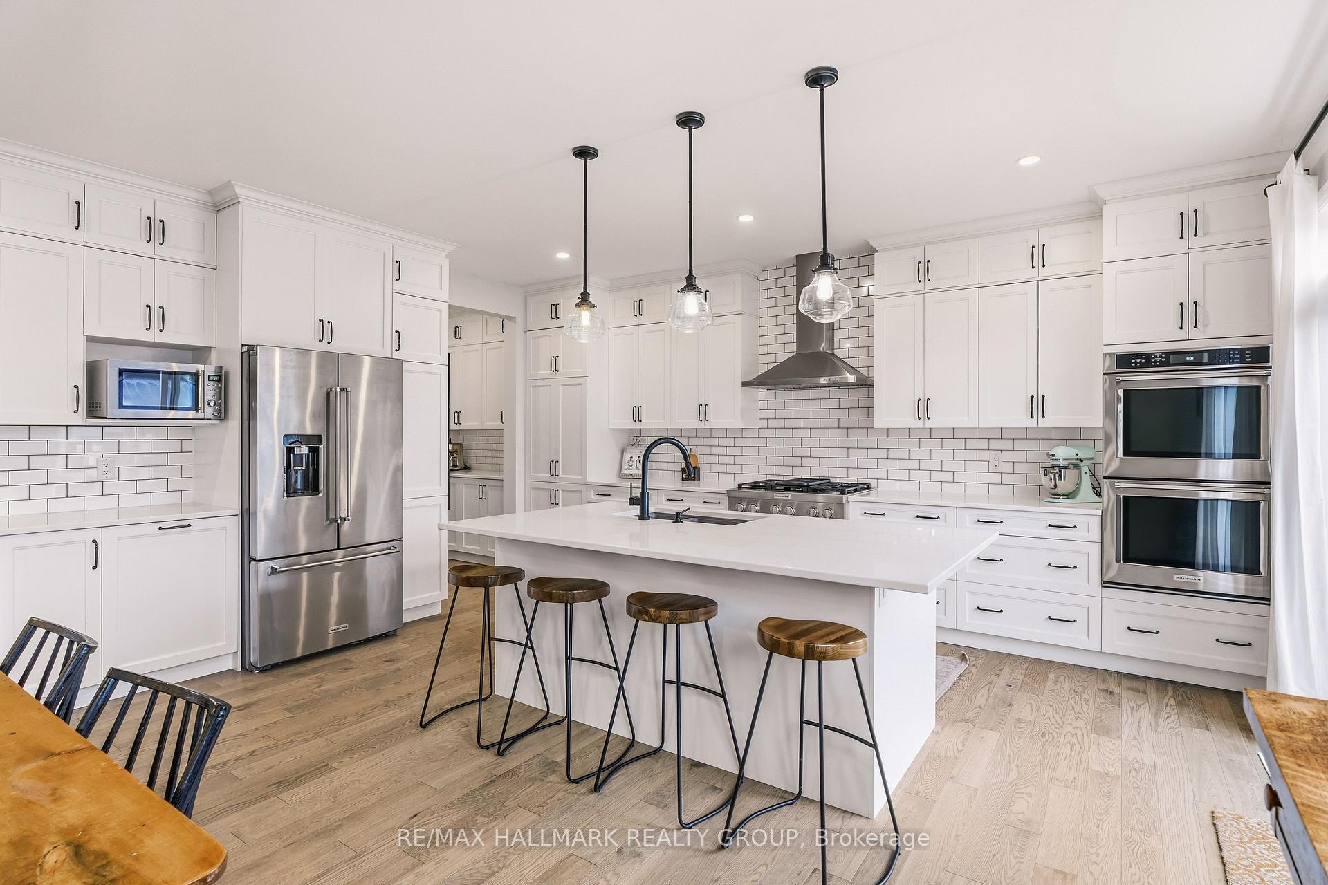 Photo 8 of 709 Coast Circle, Ottawa, Mahogany Community — HOMEH