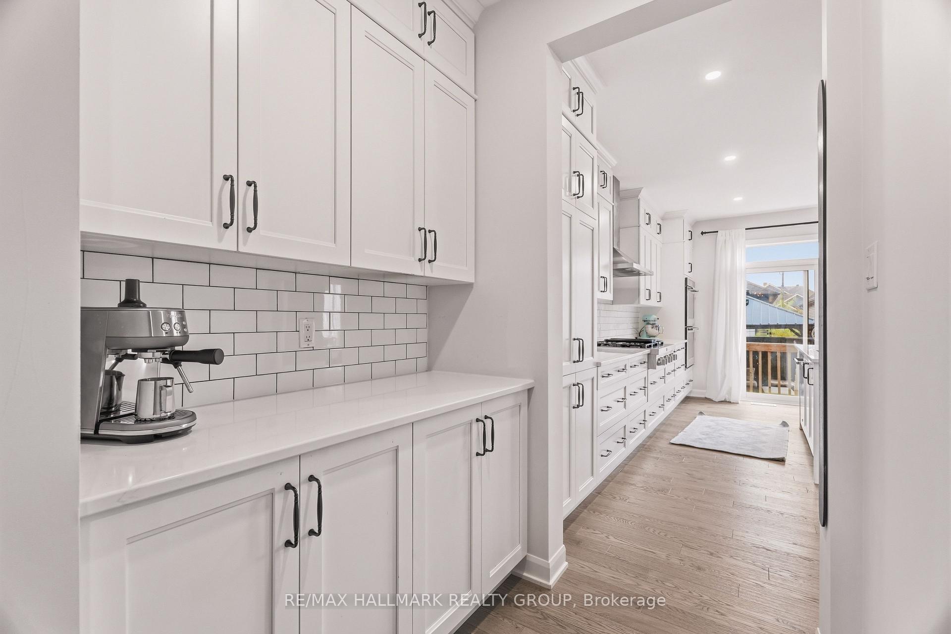 Photo 11 of 709 Coast Circle, Ottawa, Mahogany Community — HOMEH