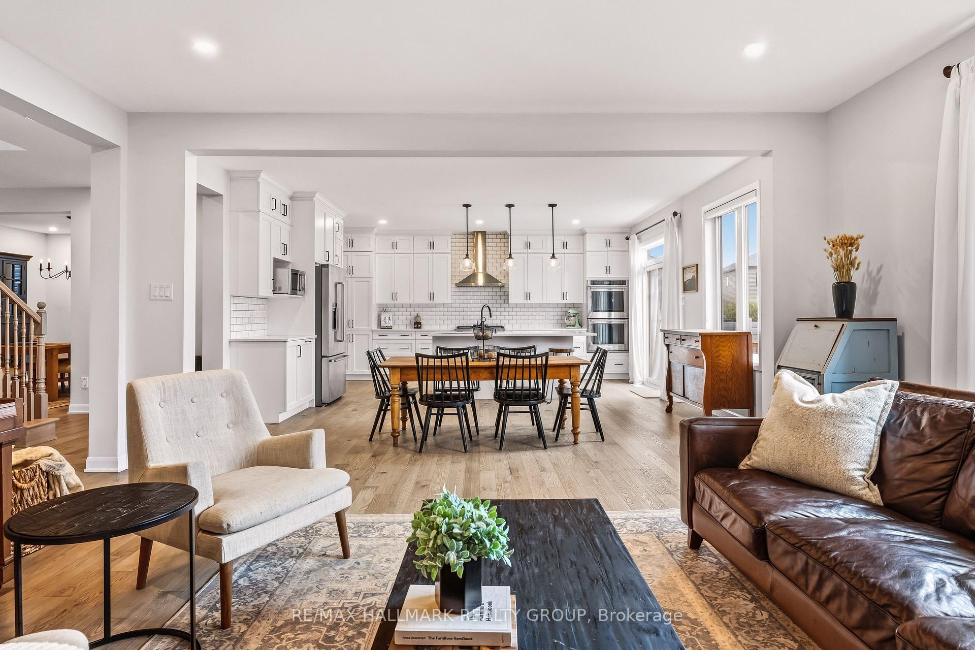 Photo 12 of 709 Coast Circle, Ottawa, Mahogany Community — HOMEH