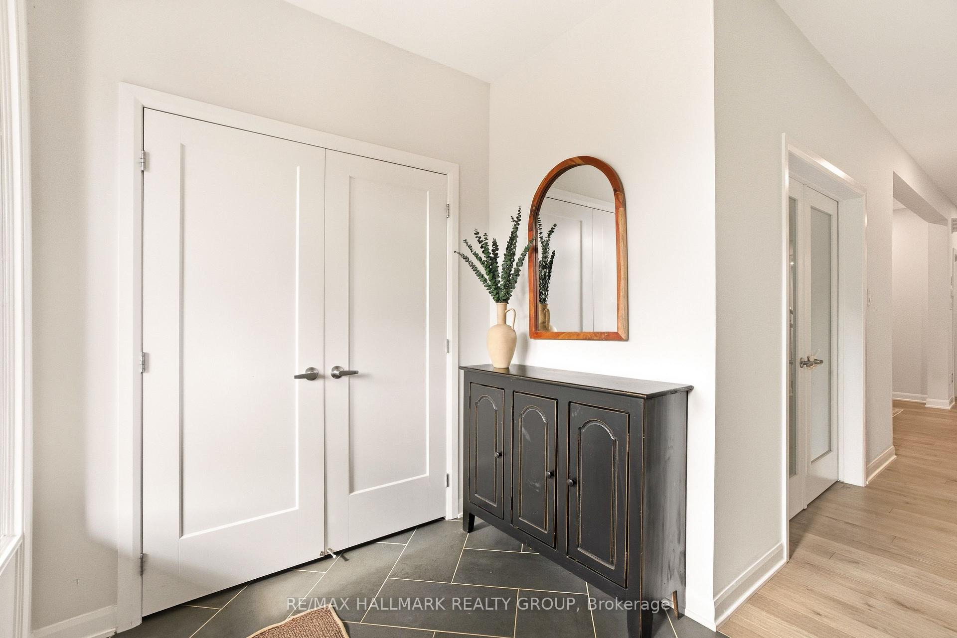 Photo 21 of 709 Coast Circle, Ottawa, Mahogany Community — HOMEH