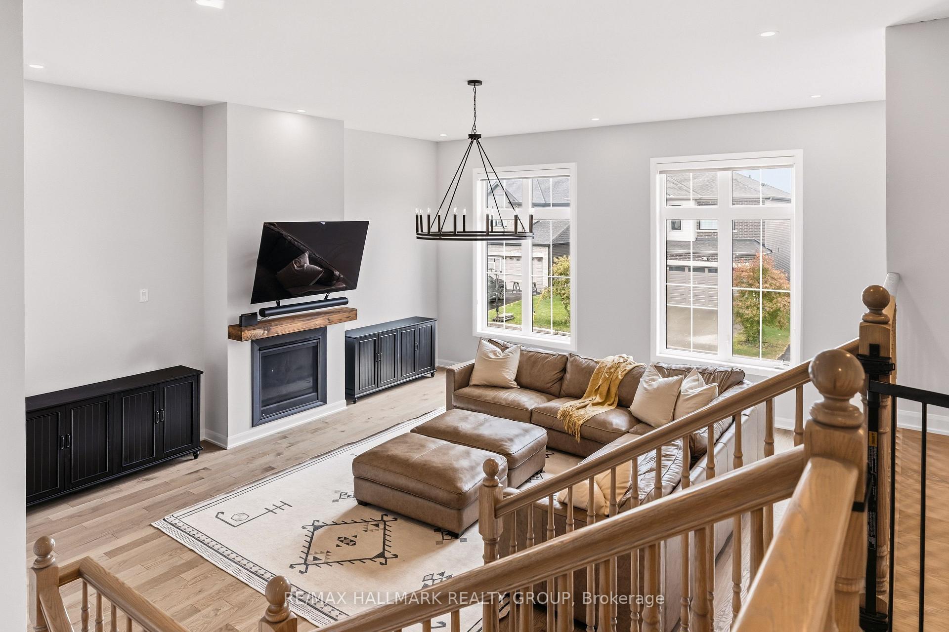 Photo 27 of 709 Coast Circle, Ottawa, Mahogany Community — HOMEH