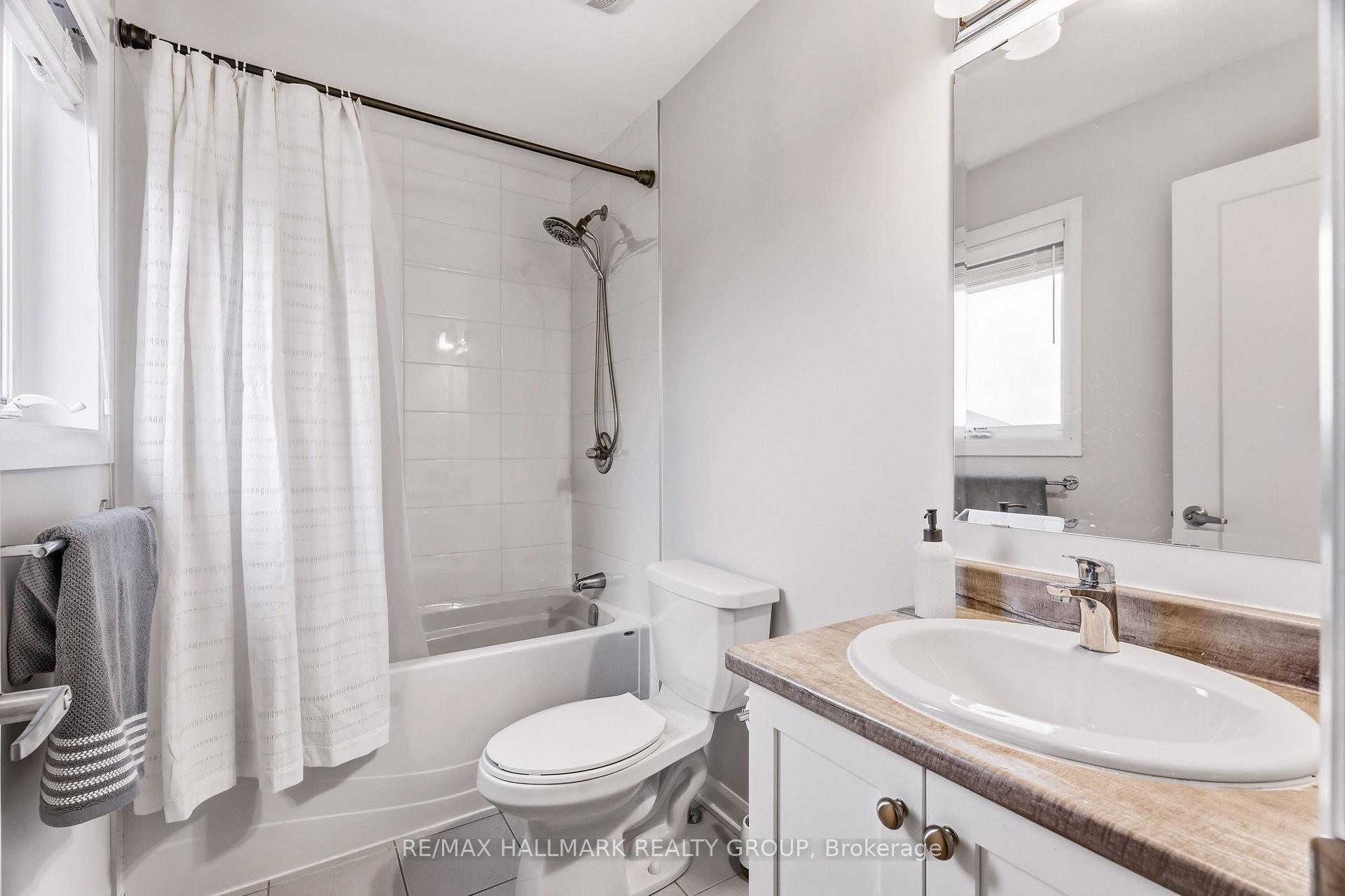 Photo 35 of 709 Coast Circle, Ottawa, Mahogany Community — HOMEH