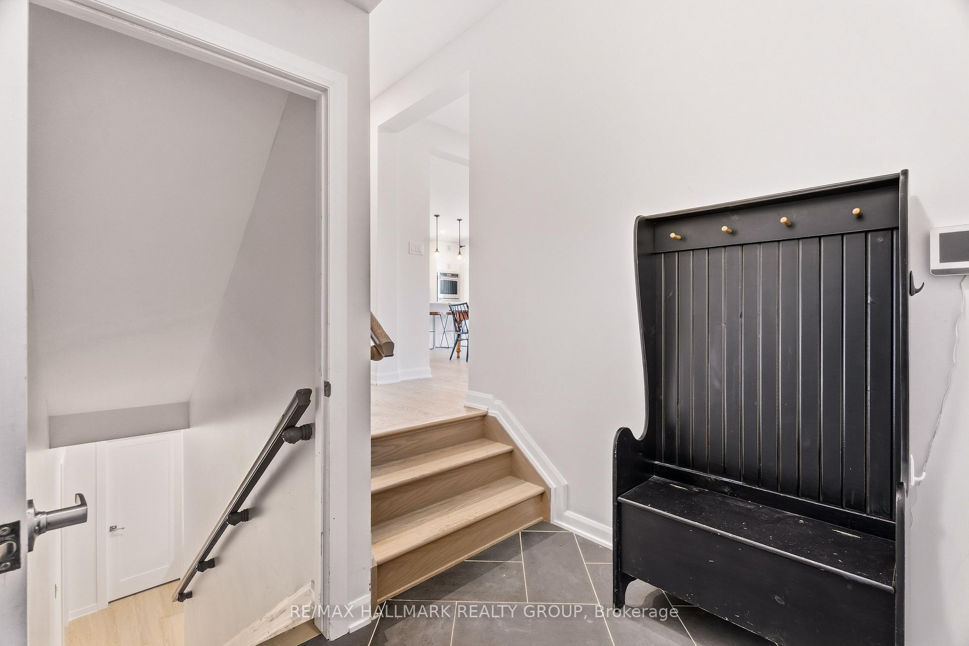 Photo 43 of 709 Coast Circle, Ottawa, Mahogany Community — HOMEH