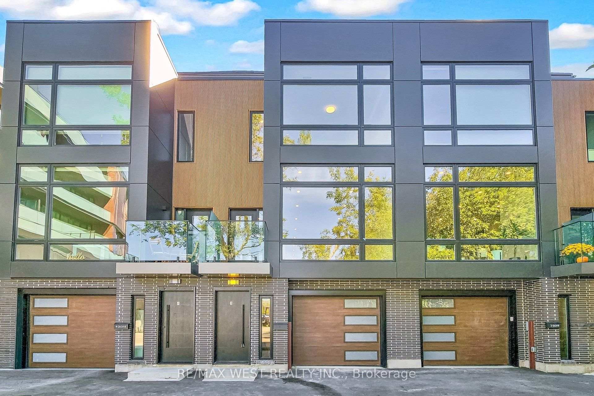 Photo of Unit 3, 2639R Dundas Street W