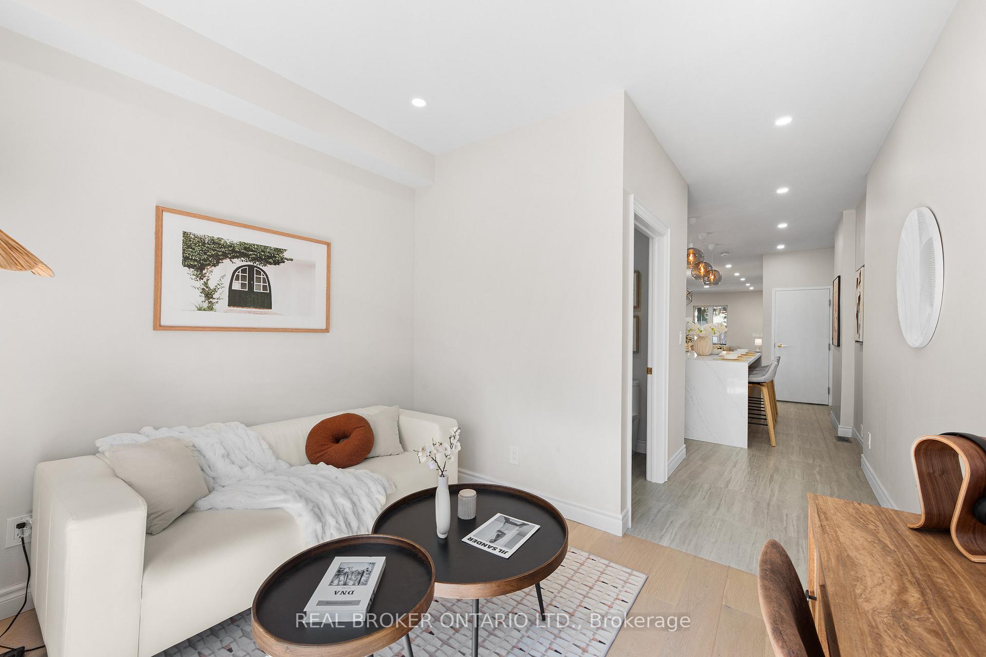 Photo 17 of 806 Gladstone Avenue, Toronto, Dovercourt-Wallace Emerson-Junction — HOMEH
