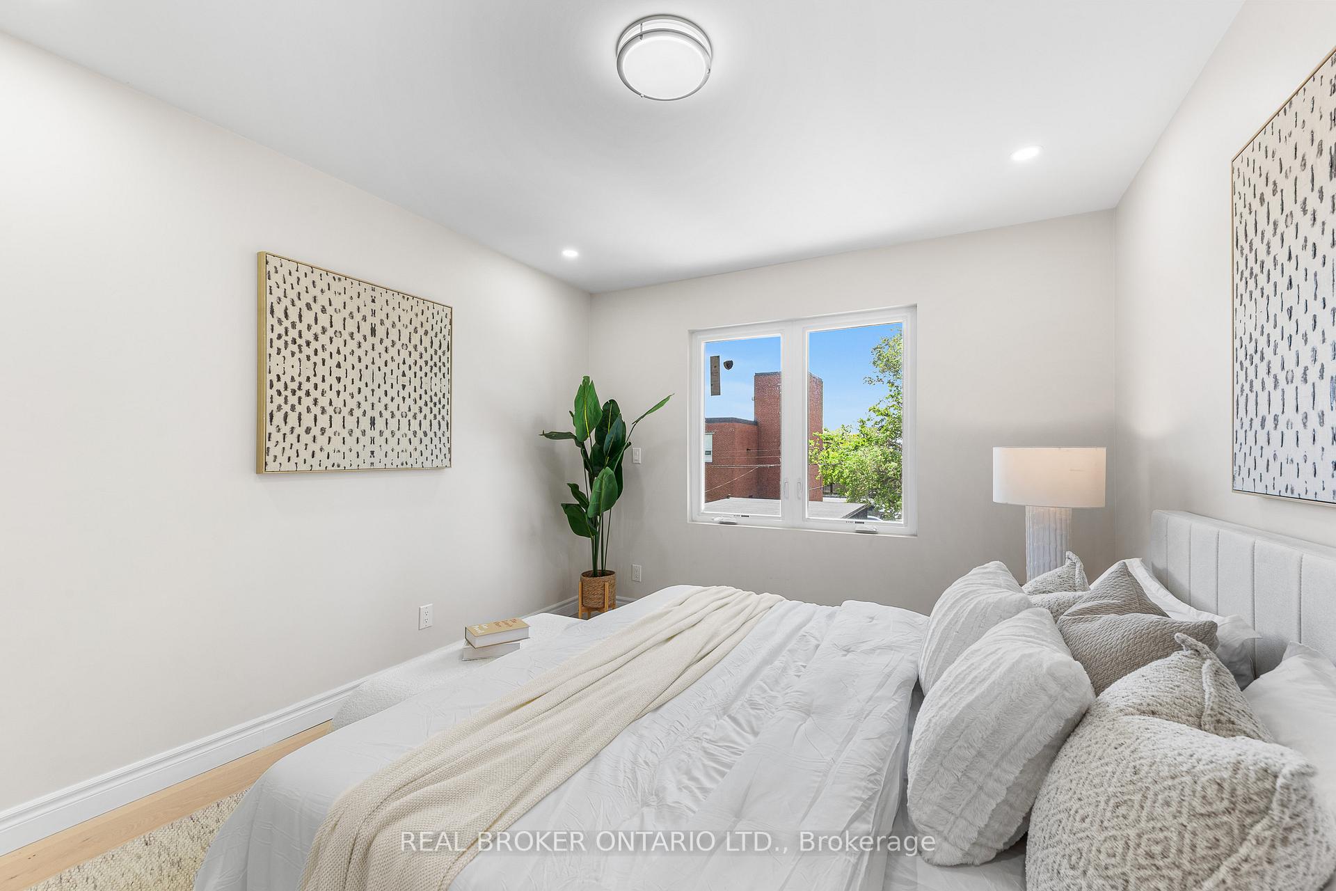 Photo 20 of 806 Gladstone Avenue, Toronto, Dovercourt-Wallace Emerson-Junction — HOMEH