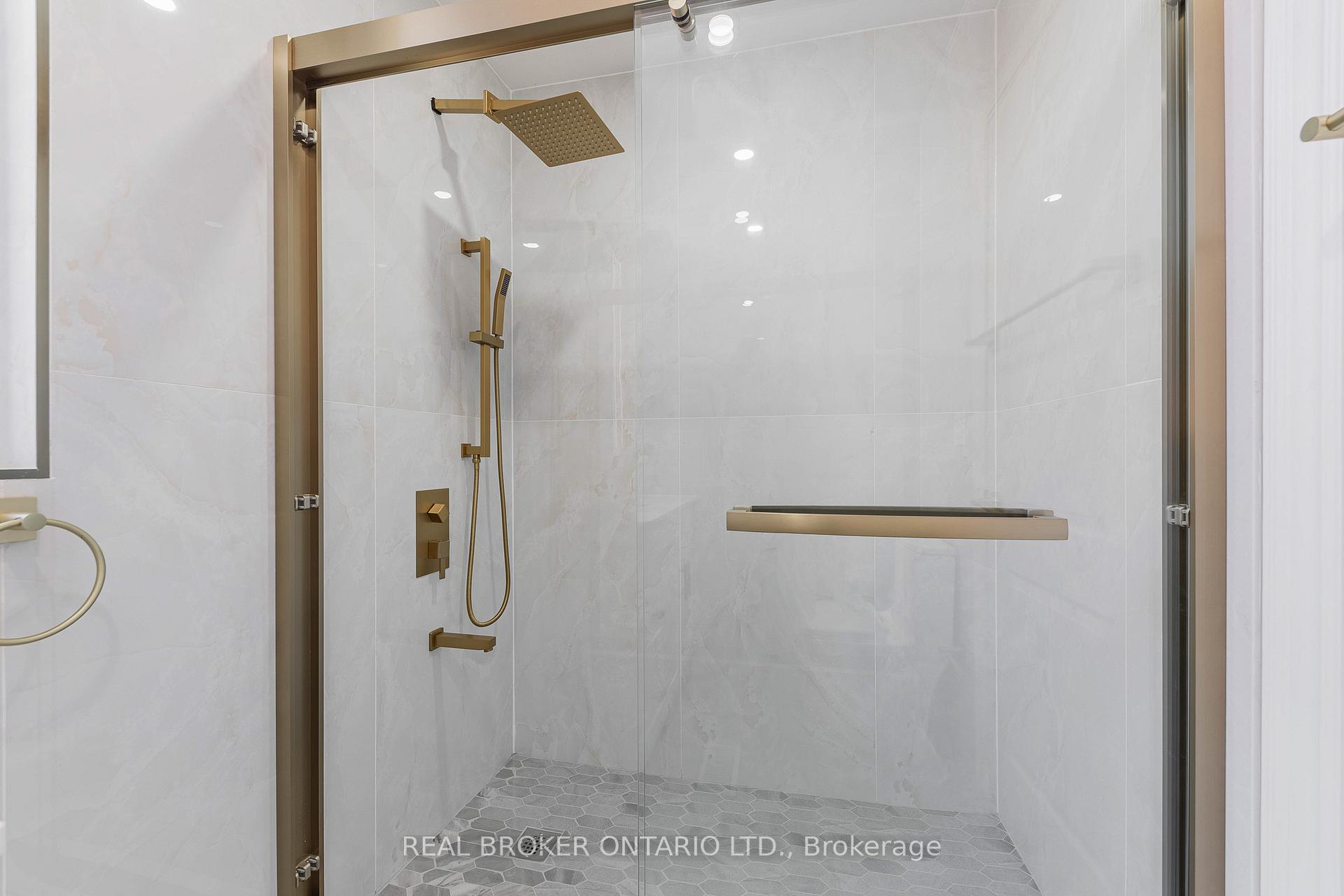Photo 31 of 806 Gladstone Avenue, Toronto, Dovercourt-Wallace Emerson-Junction — HOMEH