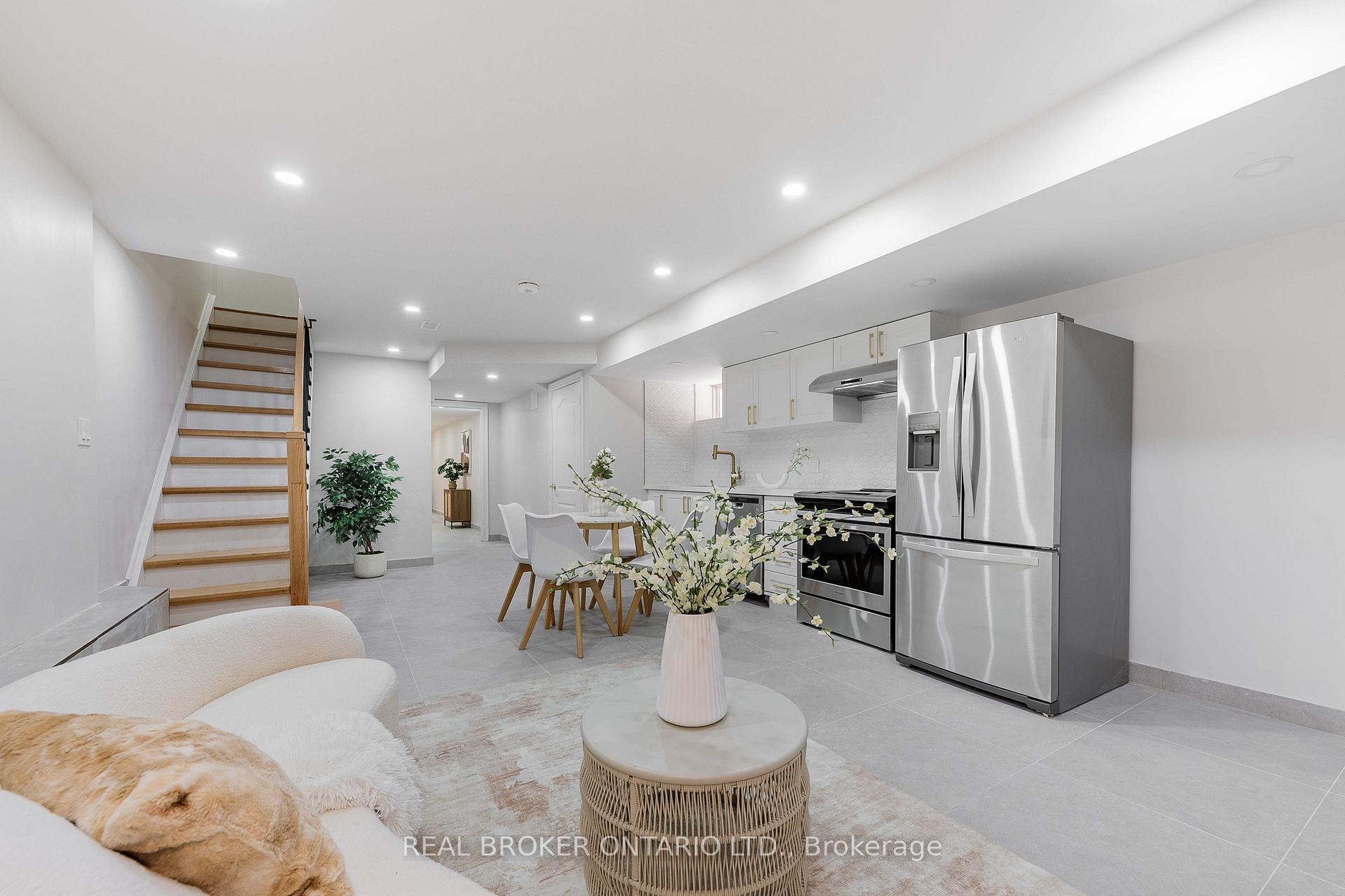 Photo 34 of 806 Gladstone Avenue, Toronto, Dovercourt-Wallace Emerson-Junction — HOMEH