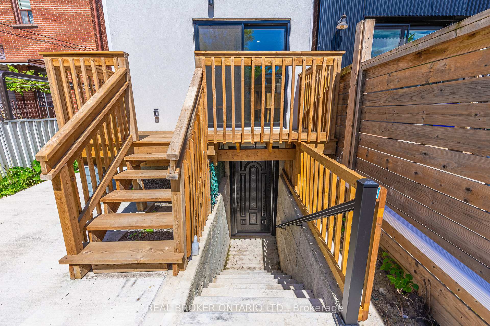 Photo 36 of 806 Gladstone Avenue, Toronto, Dovercourt-Wallace Emerson-Junction — HOMEH