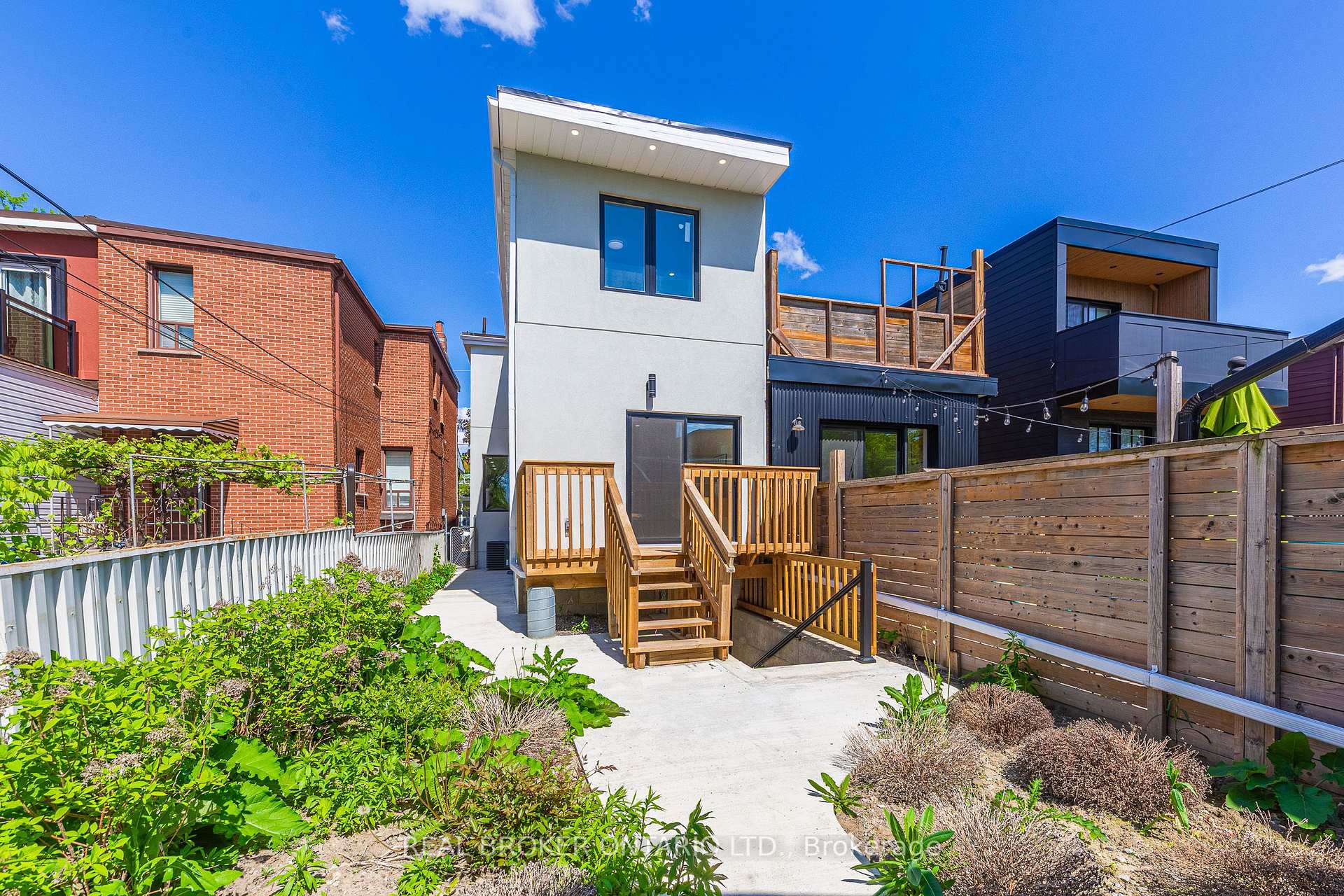 Photo 43 of 806 Gladstone Avenue, Toronto, Dovercourt-Wallace Emerson-Junction — HOMEH