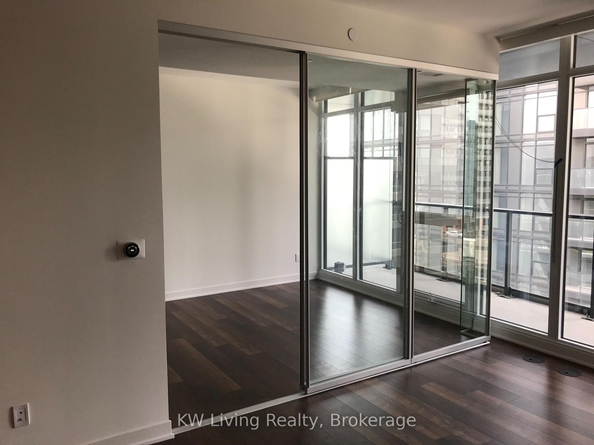 Photo 6 of Unit 908, 90 Queens Wharf Road, Toronto, Waterfront Communities — HOMEH