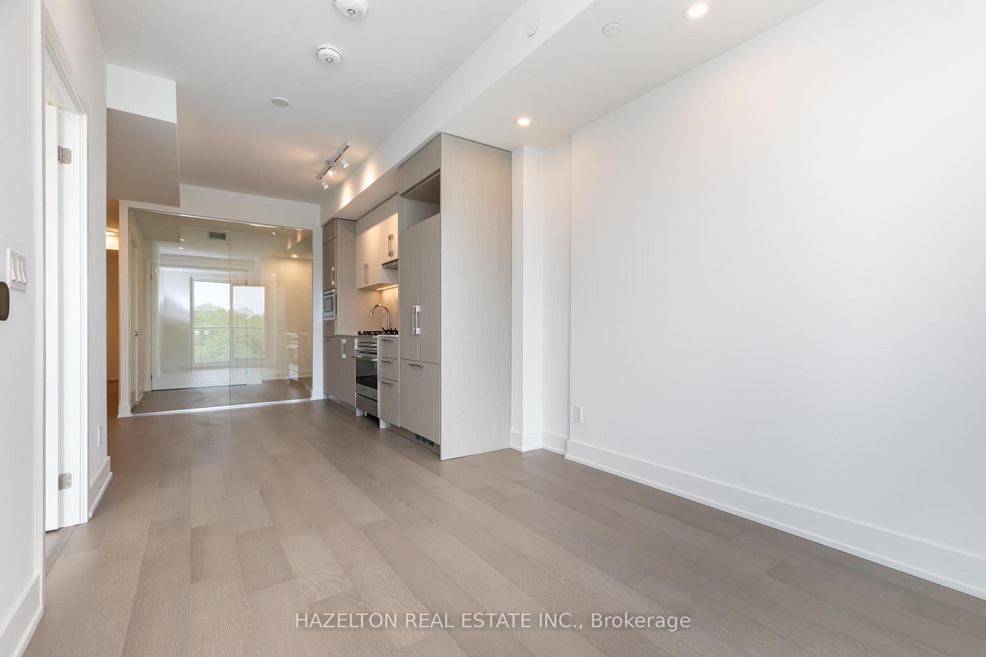 Photo 5 of Unit 605, 8 Manor Road W, Toronto, Yonge-Eglinton — HOMEH