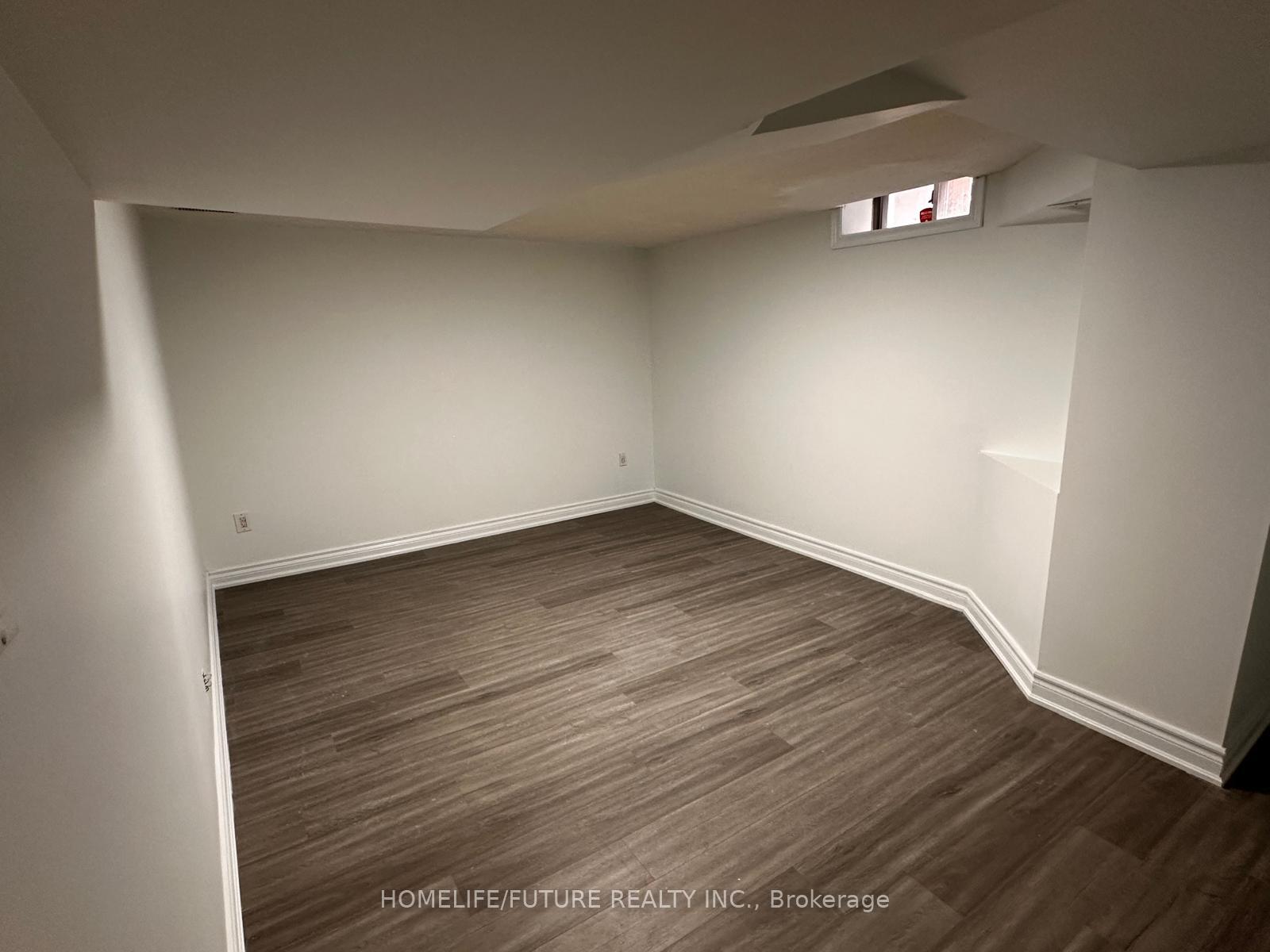 Photo 3 of Unit Bsmt, 39 Jordana Drive, Markham, Middlefield — HOMEH