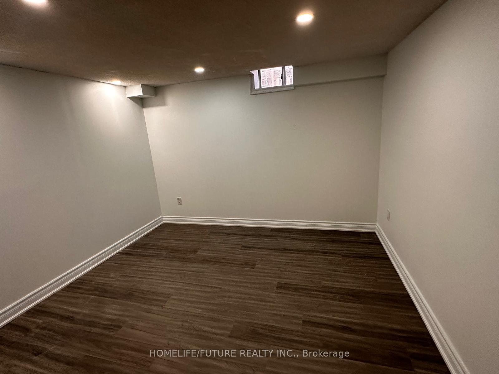 Photo 5 of Unit Bsmt, 39 Jordana Drive, Markham, Middlefield — HOMEH