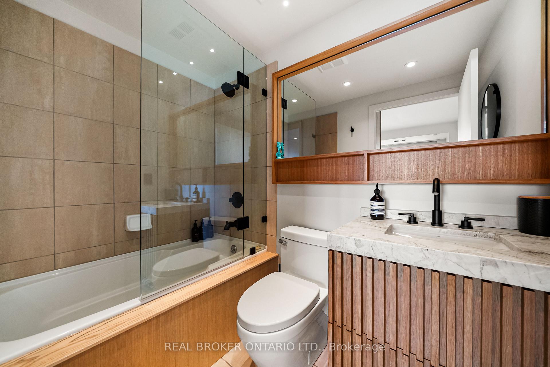 Photo 21 of Unit 1604, 168 King Street E, Toronto, Moss Park — HOMEH