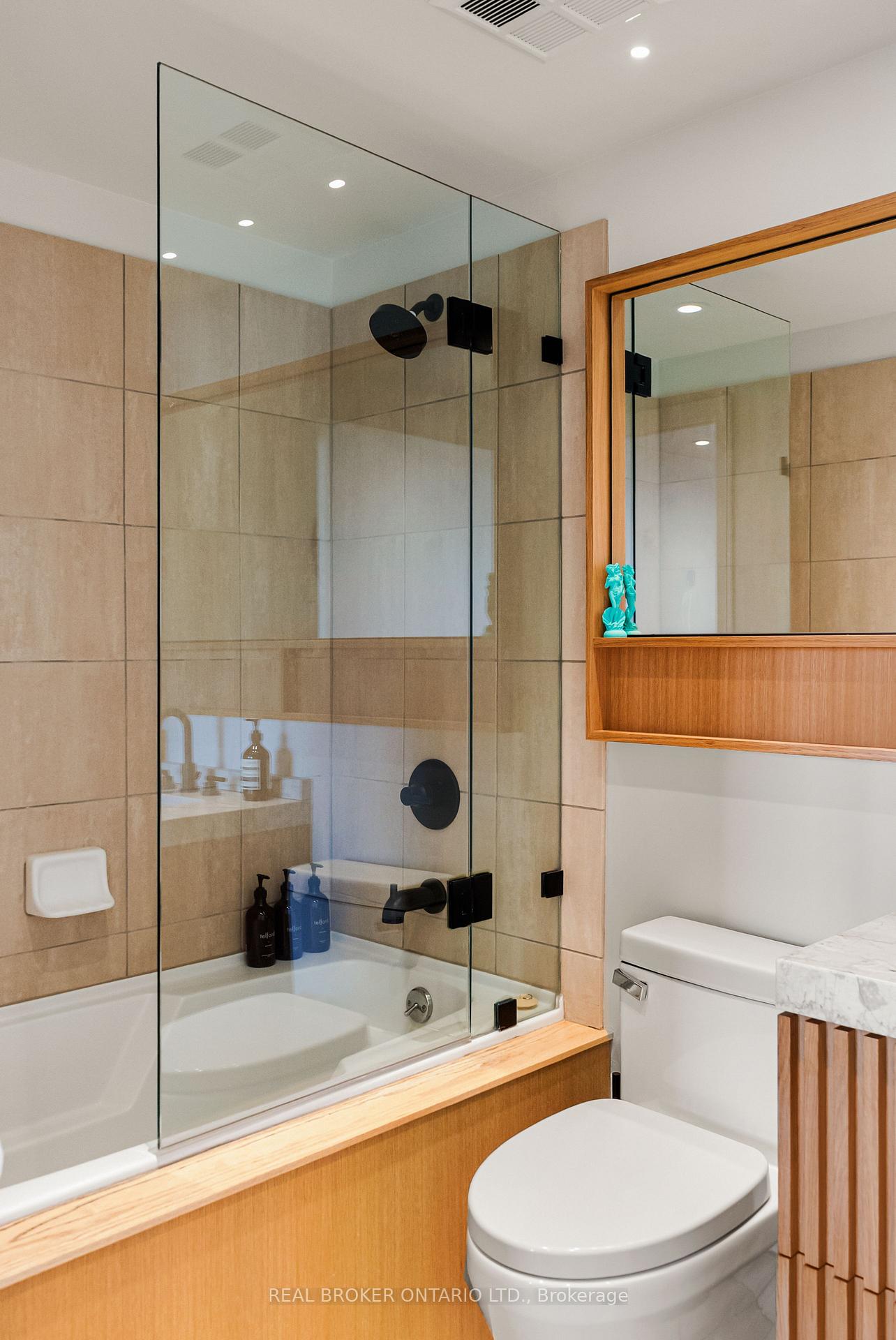 Photo 22 of Unit 1604, 168 King Street E, Toronto, Moss Park — HOMEH