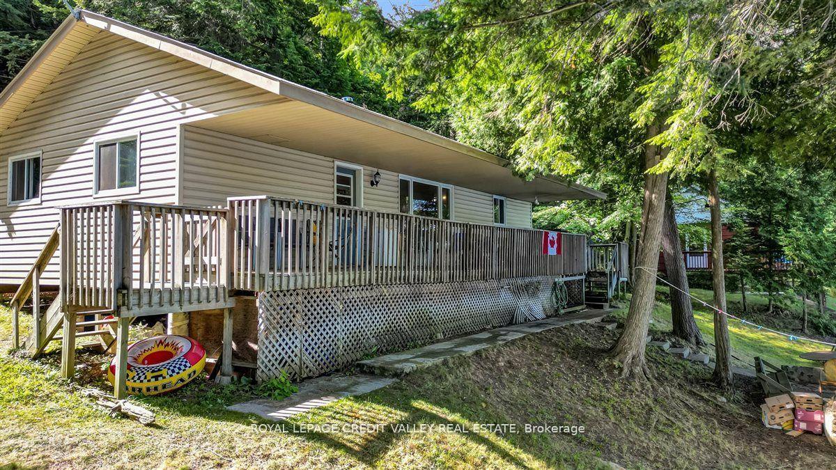 Photo of 292 Caroline Court