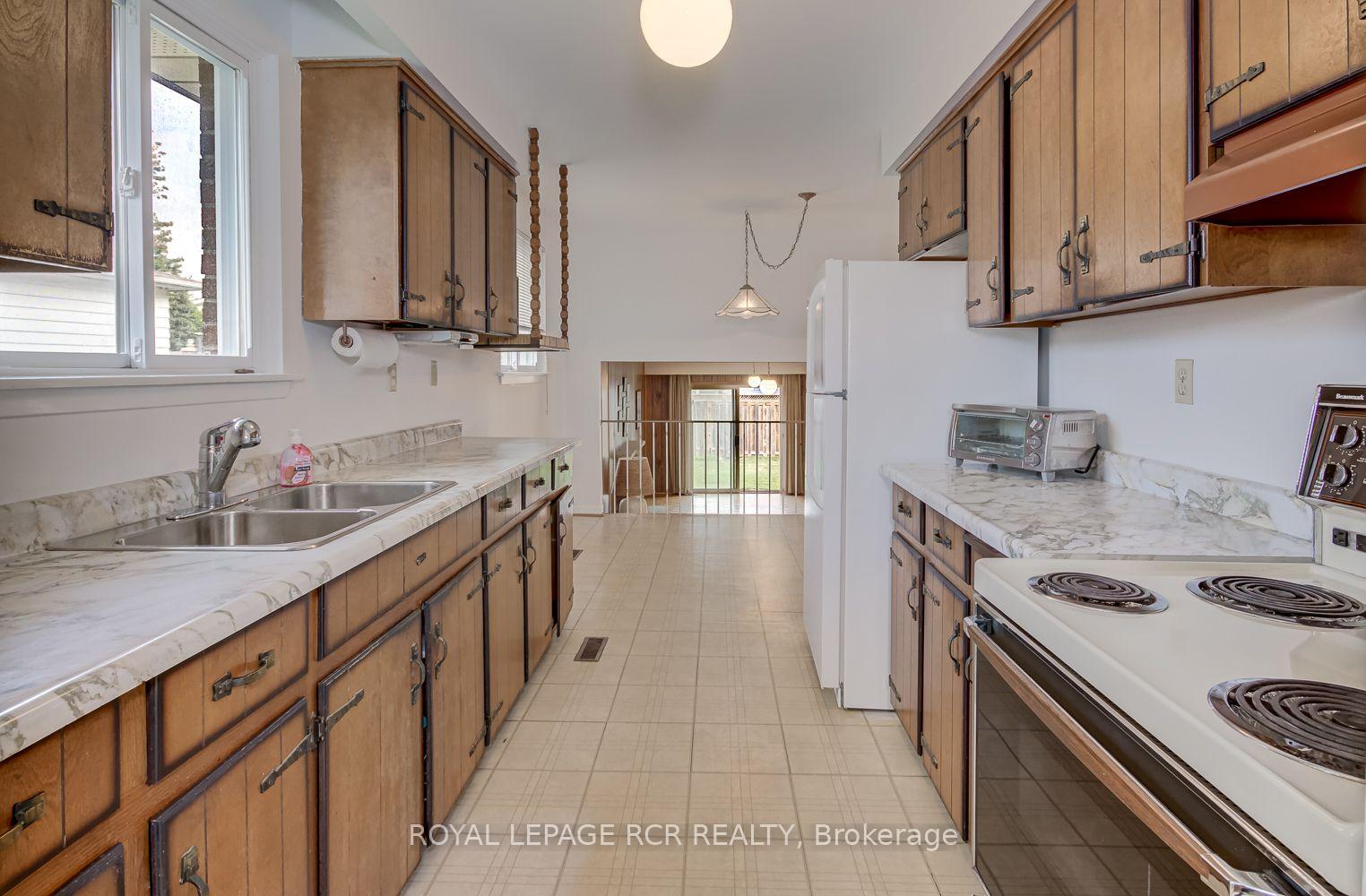 Photo 11 of 115 Meadowvale Court, Caledon, Bolton East — HOMEH