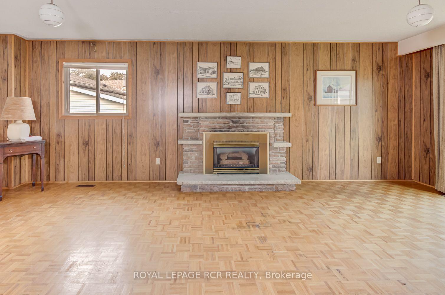 Photo 16 of 115 Meadowvale Court, Caledon, Bolton East — HOMEH
