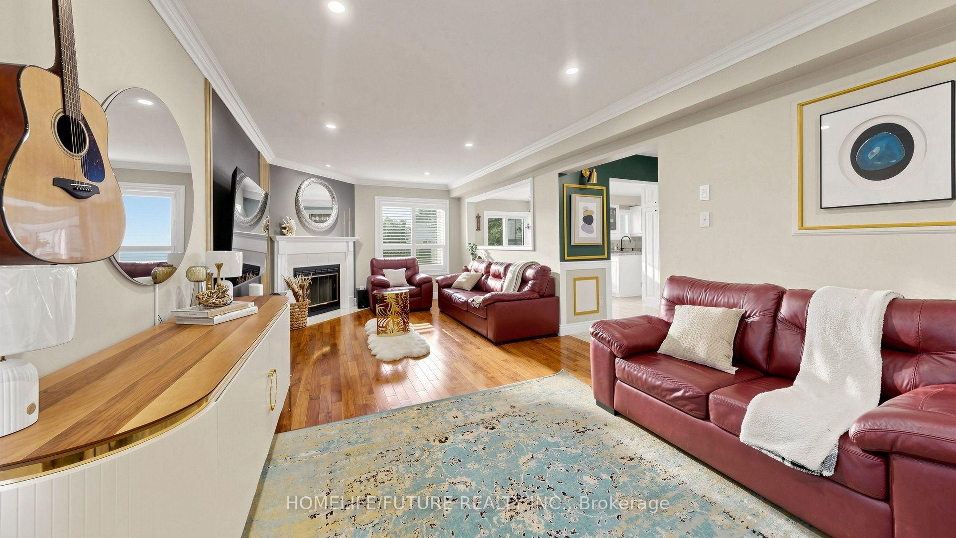 Photo 10 of 90 Bedell Crescent, Whitby, Rolling Acres — HOMEH