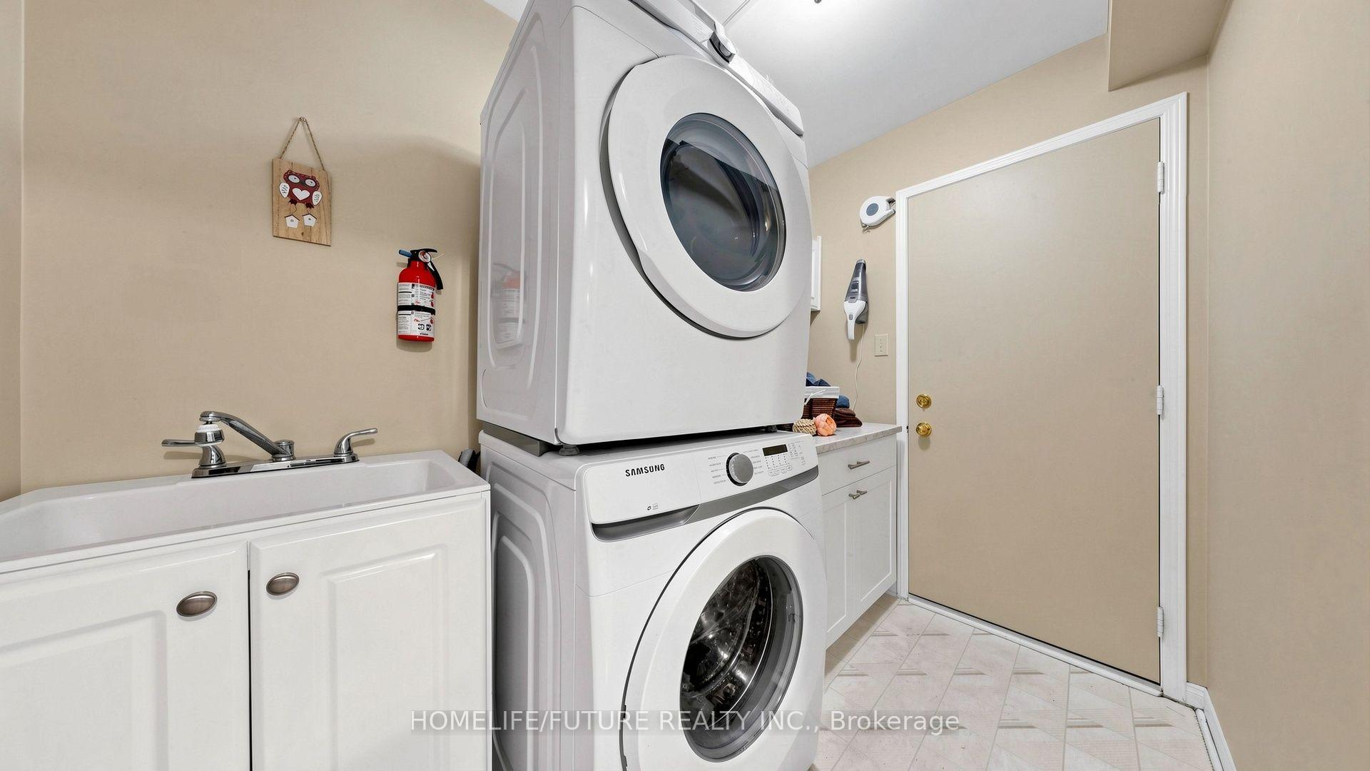 Photo 21 of 90 Bedell Crescent, Whitby, Rolling Acres — HOMEH
