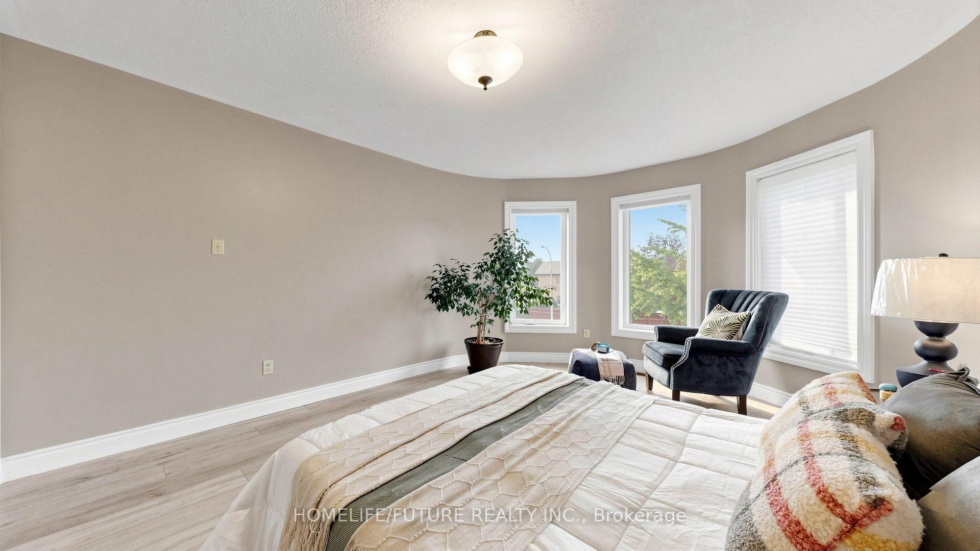 Photo 32 of 90 Bedell Crescent, Whitby, Rolling Acres — HOMEH