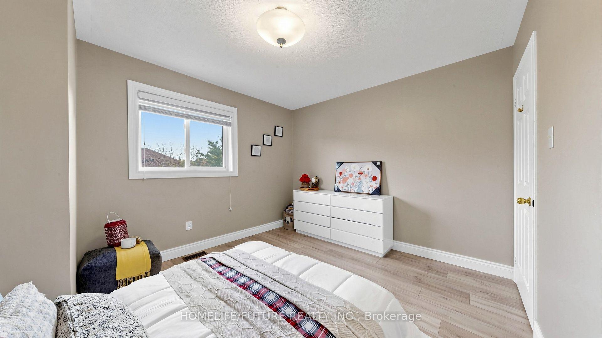 Photo 35 of 90 Bedell Crescent, Whitby, Rolling Acres — HOMEH