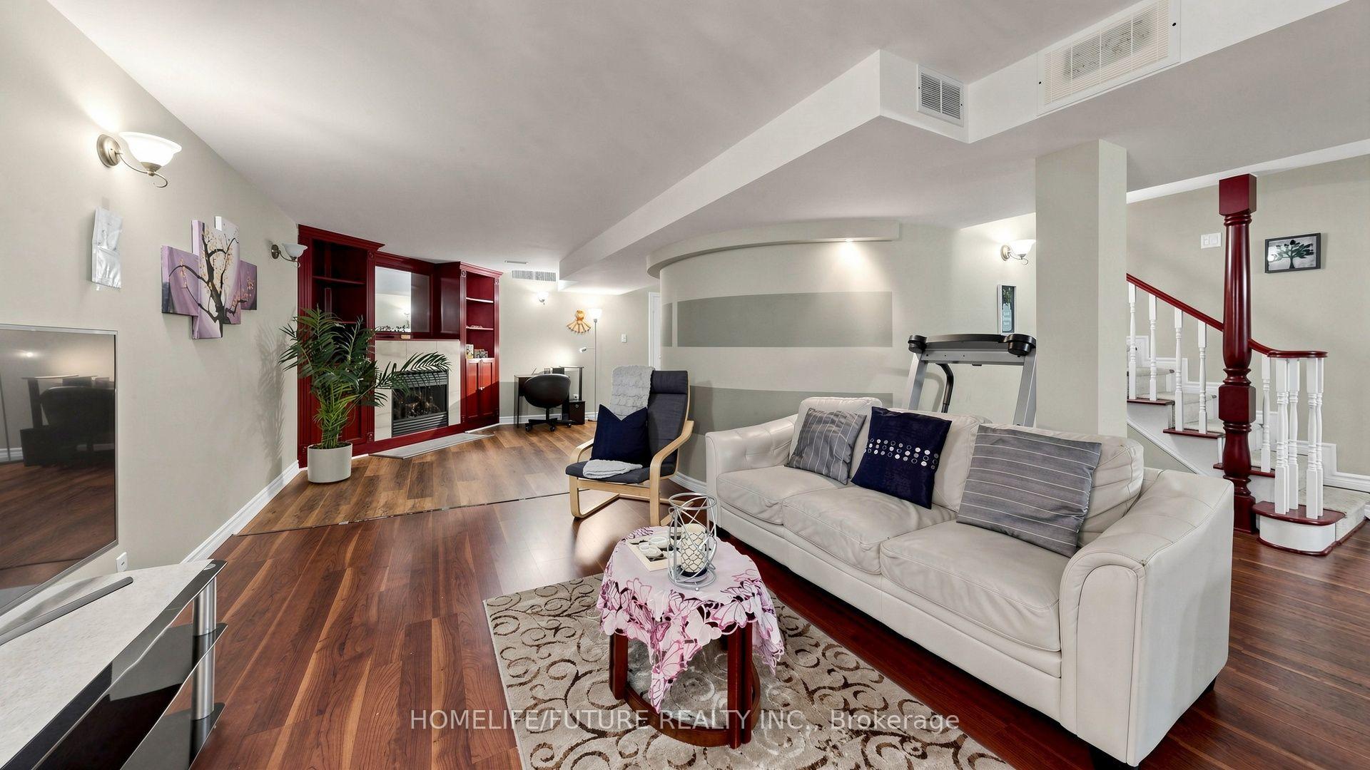 Photo 41 of 90 Bedell Crescent, Whitby, Rolling Acres — HOMEH