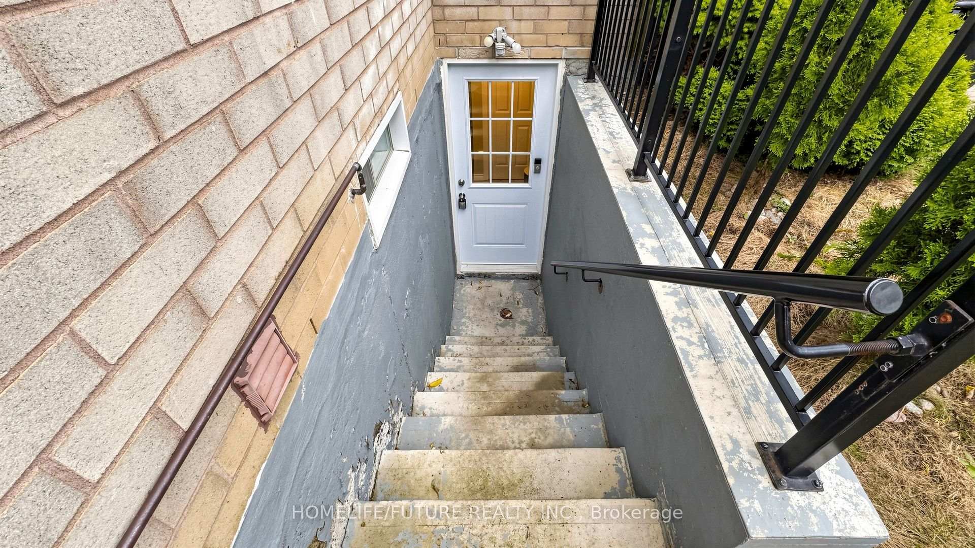Photo 55 of 90 Bedell Crescent, Whitby, Rolling Acres — HOMEH