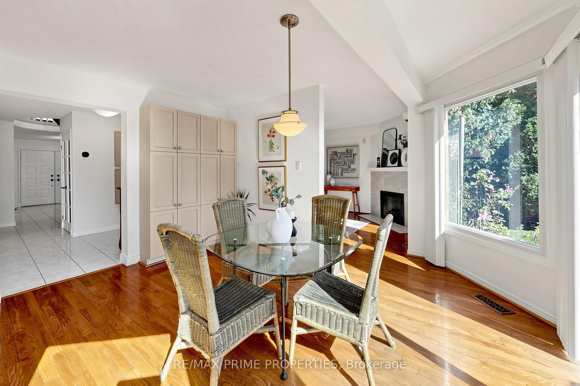 Photo 16 of 105 Tilman Circle, Markham, Markham Village — HOMEH