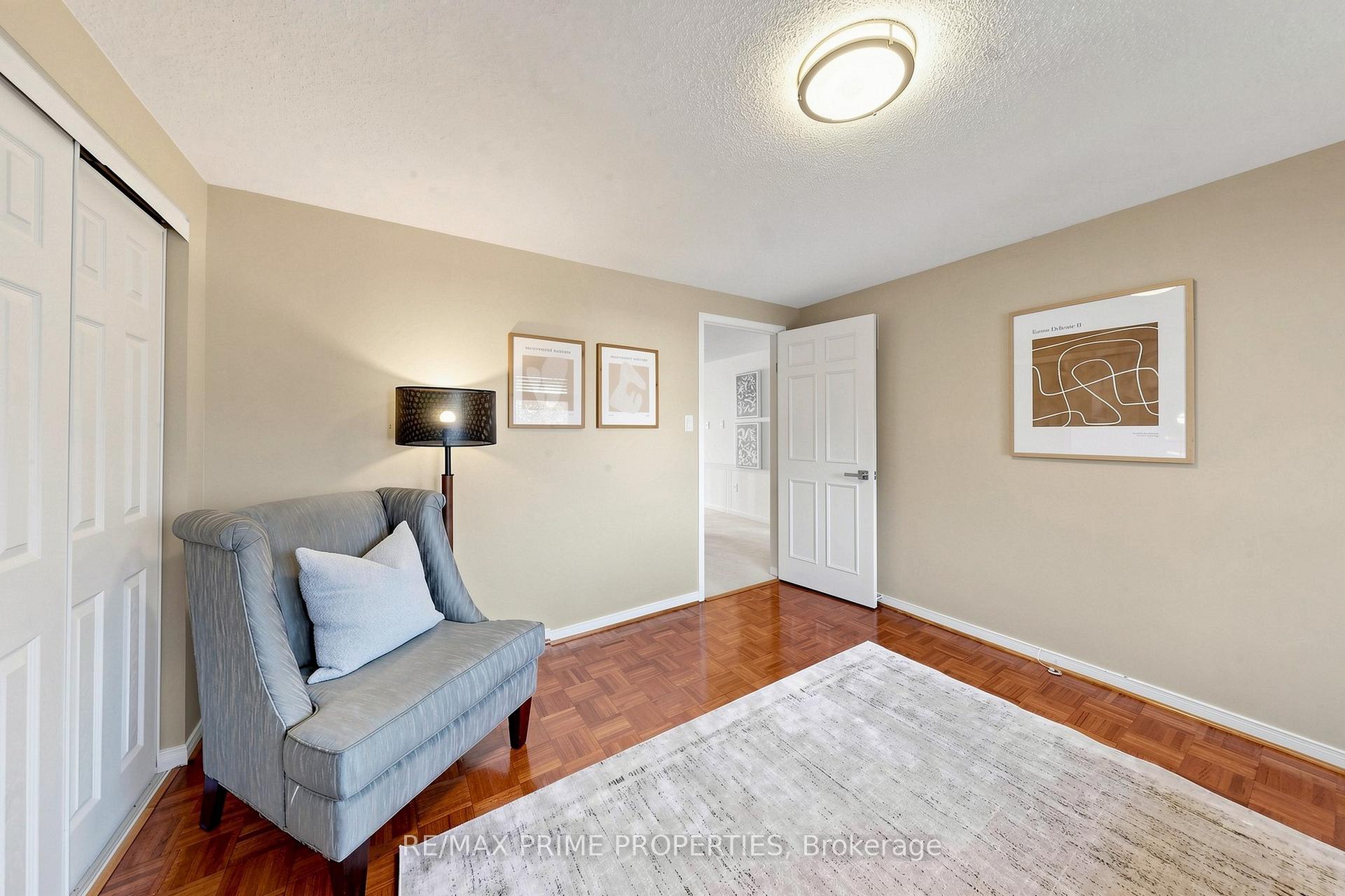 Photo 40 of 105 Tilman Circle, Markham, Markham Village — HOMEH