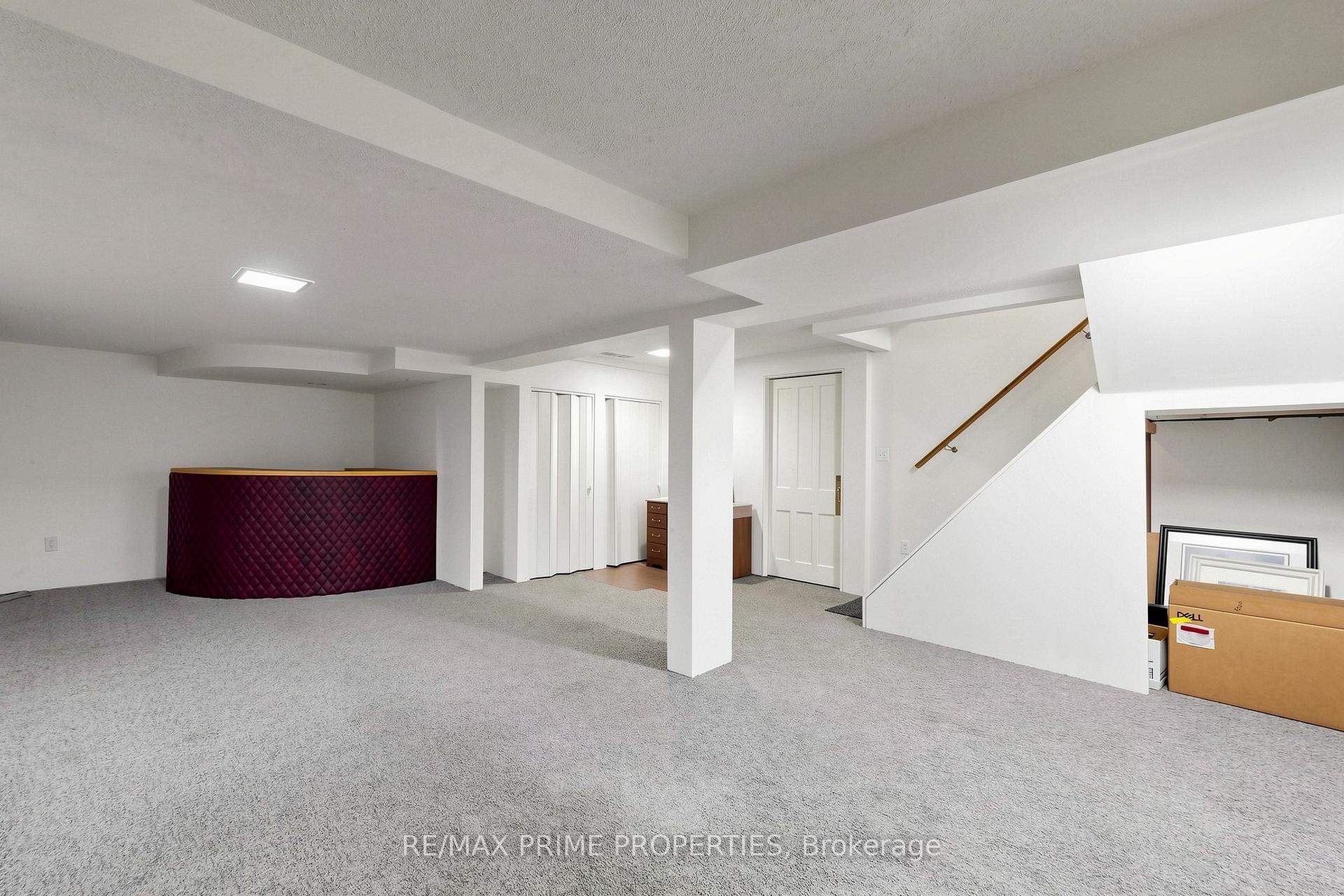 Photo 42 of 105 Tilman Circle, Markham, Markham Village — HOMEH