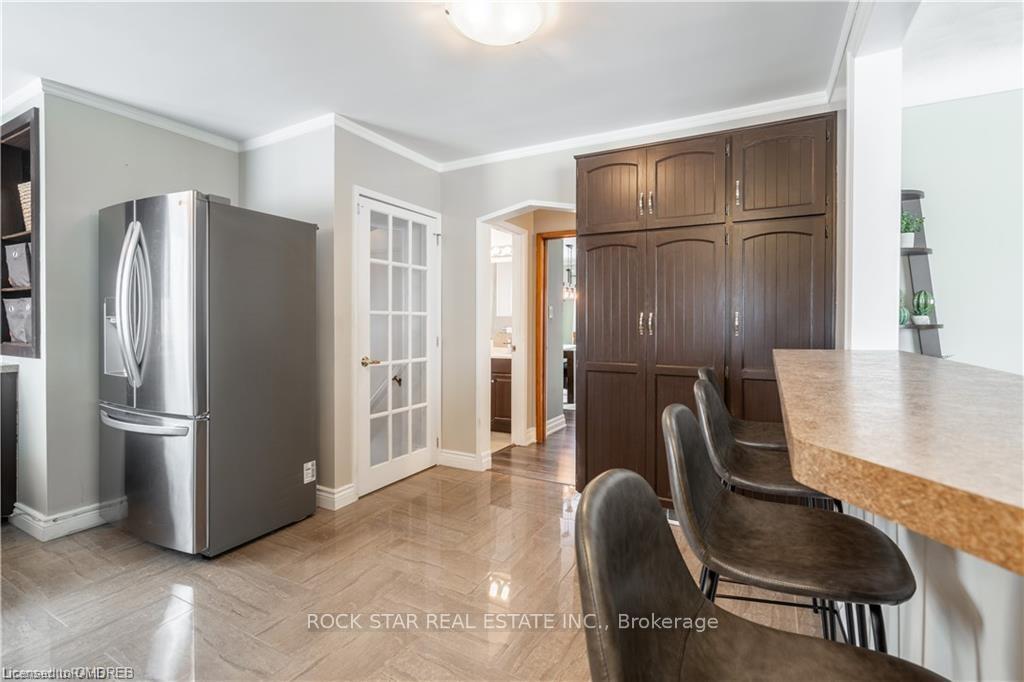 Photo 11 of 22 Fernwood Crescent, Hamilton, Hampton Heights — HOMEH