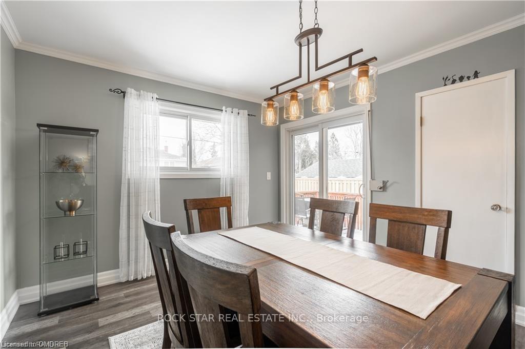 Photo 12 of 22 Fernwood Crescent, Hamilton, Hampton Heights — HOMEH