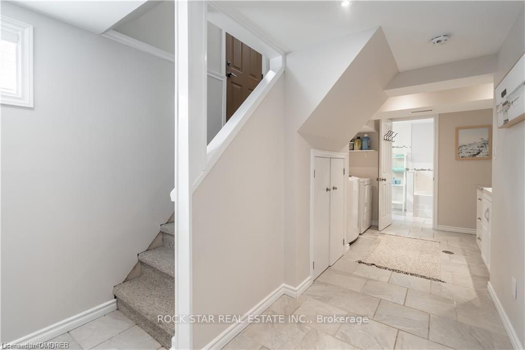 Photo 19 of 22 Fernwood Crescent, Hamilton, Hampton Heights — HOMEH
