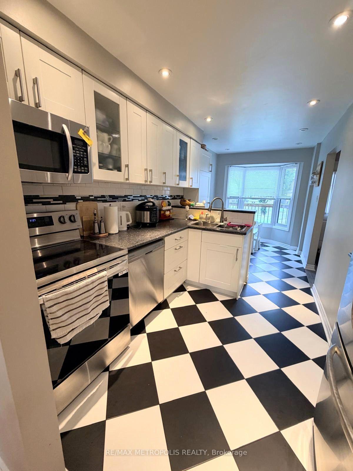 Photo 10 of Unit Main, 85 Barnes Drive, Ajax, Central — HOMEH