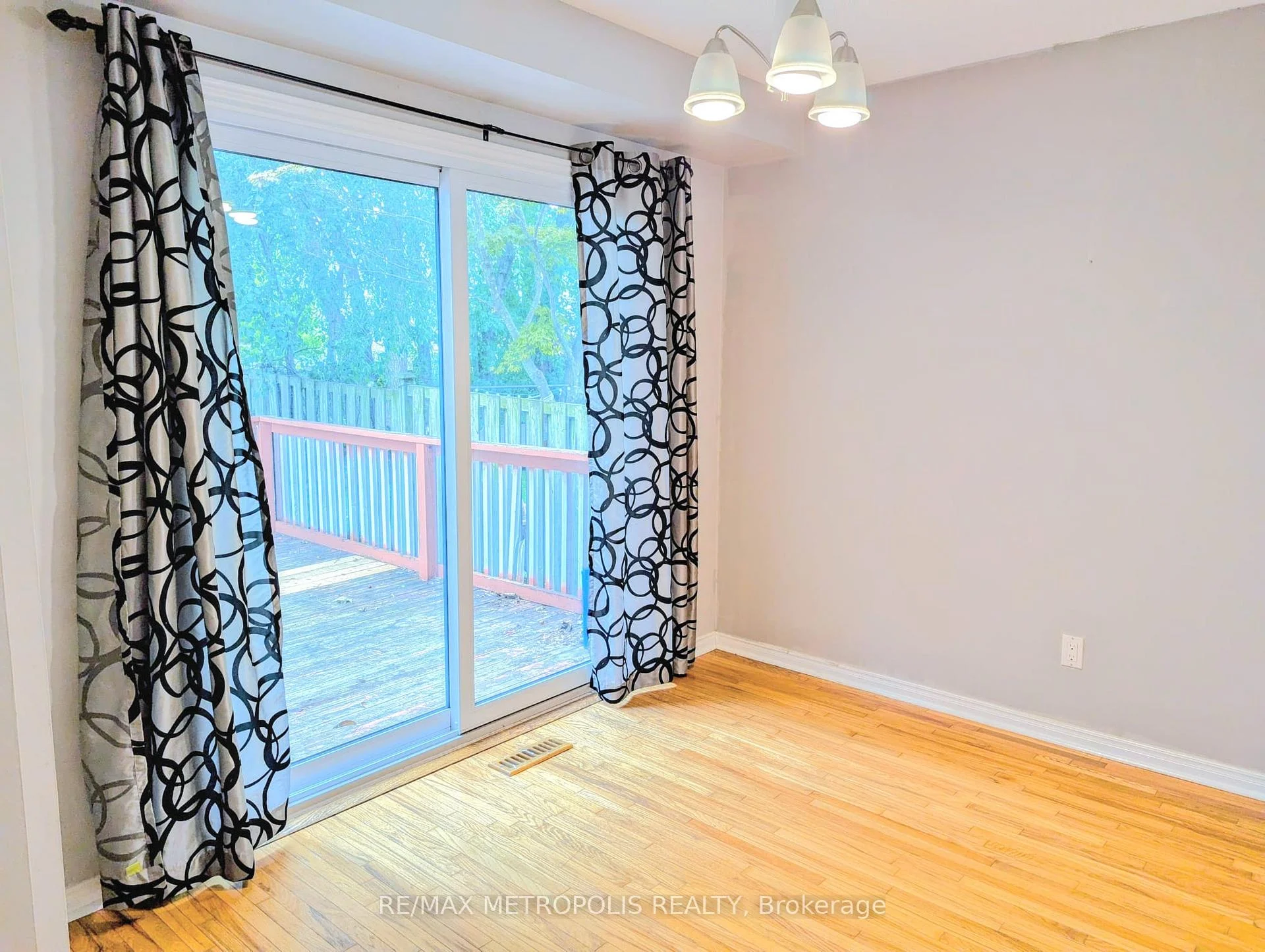 Photo 9 of Unit Main, 85 Barnes Drive, Ajax, Central — HOMEH