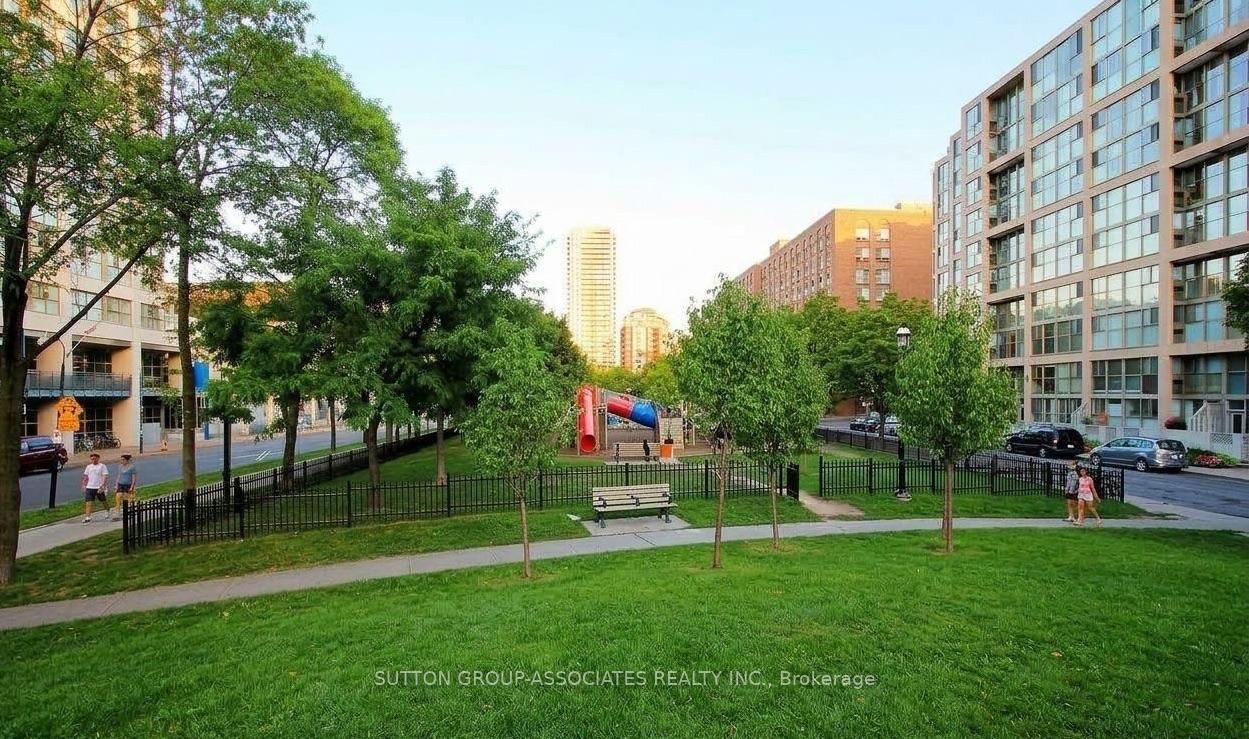 Photo 3 of Unit 501, 65 Scadding Avenue, Toronto, Waterfront Communities — HOMEH