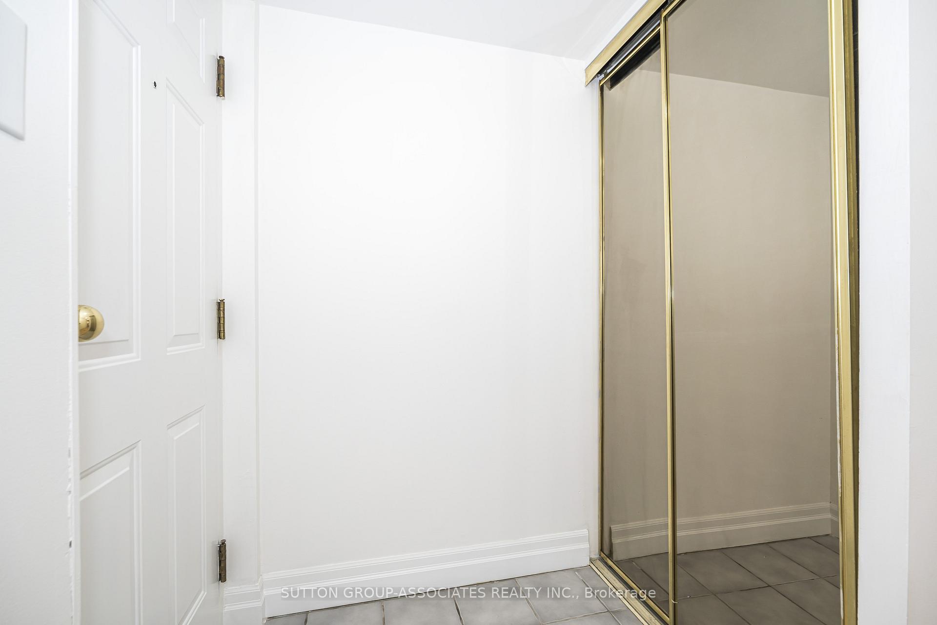 Photo 5 of Unit 501, 65 Scadding Avenue, Toronto, Waterfront Communities — HOMEH