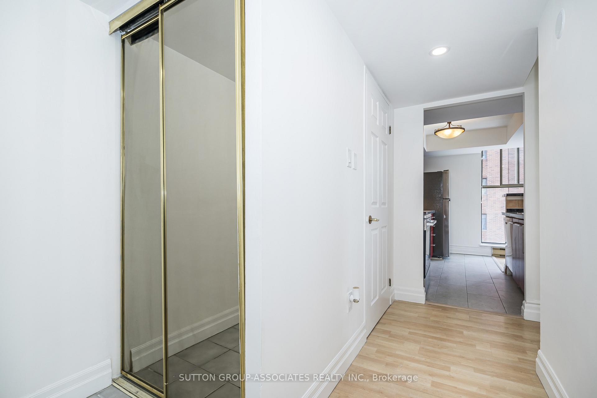 Photo 6 of Unit 501, 65 Scadding Avenue, Toronto, Waterfront Communities — HOMEH