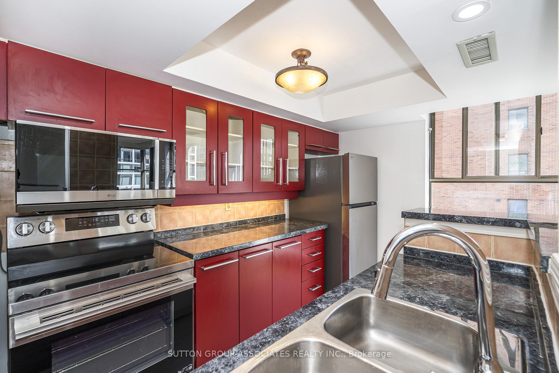 Photo 9 of Unit 501, 65 Scadding Avenue, Toronto, Waterfront Communities — HOMEH
