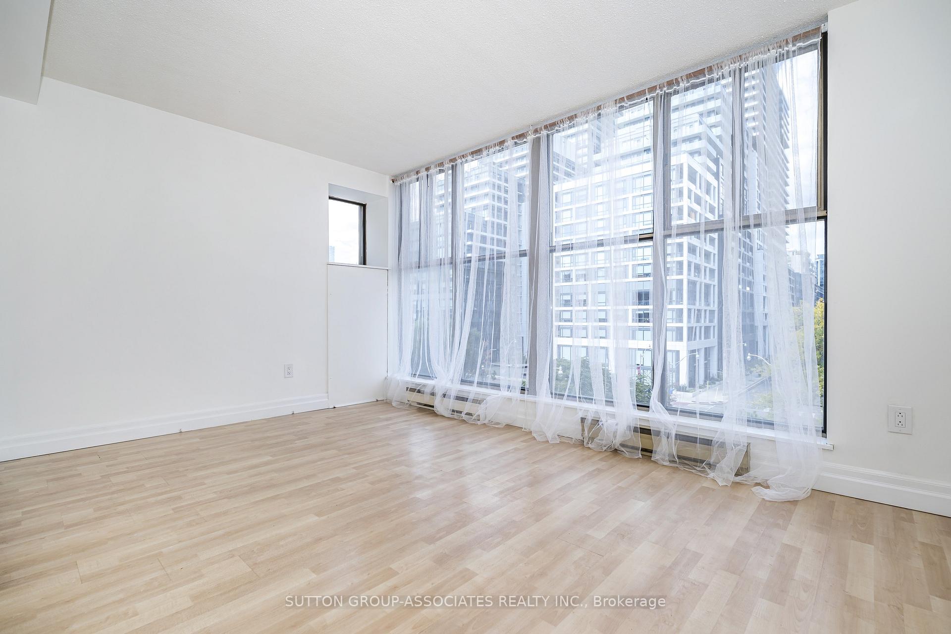 Photo 18 of Unit 501, 65 Scadding Avenue, Toronto, Waterfront Communities — HOMEH