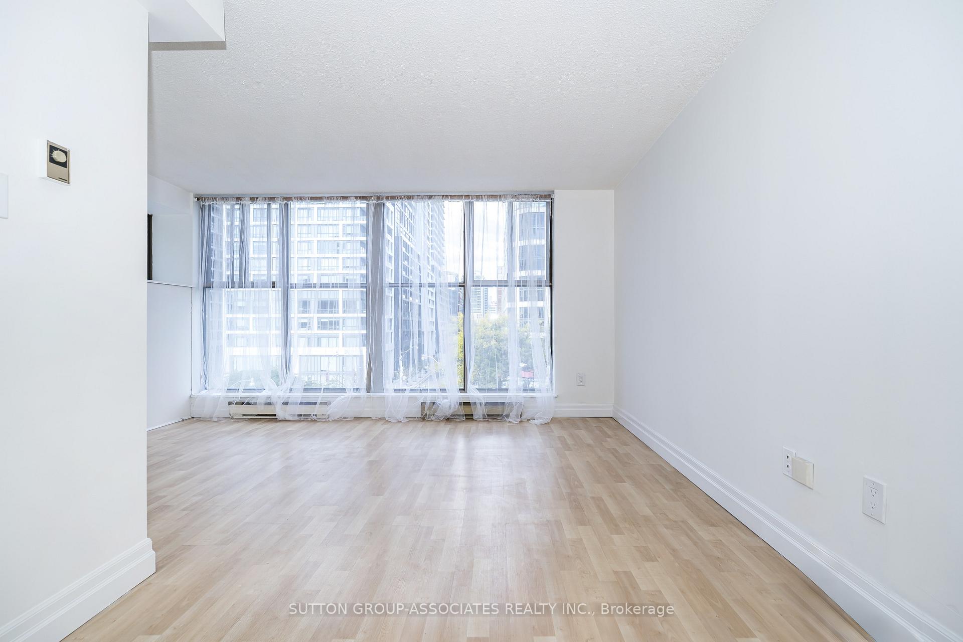 Photo 19 of Unit 501, 65 Scadding Avenue, Toronto, Waterfront Communities — HOMEH