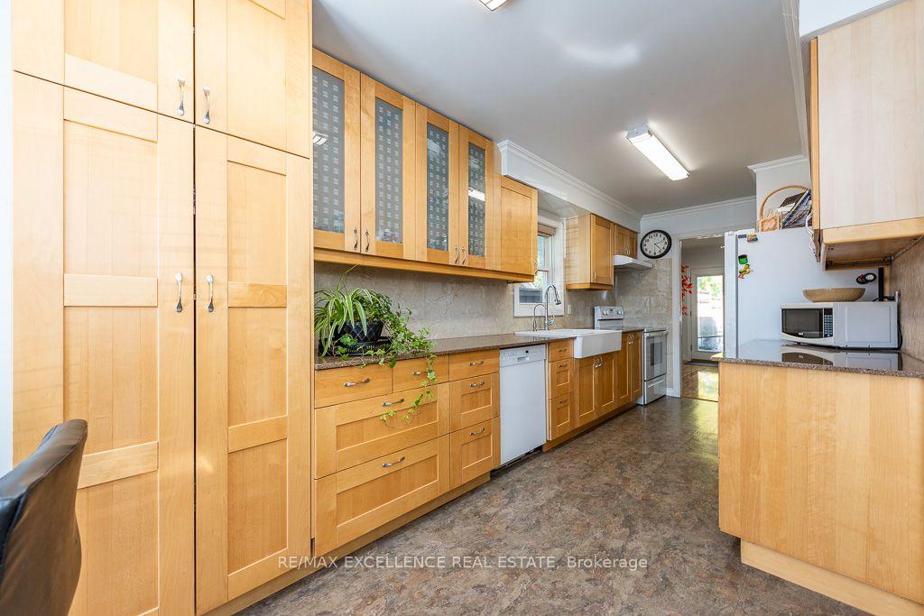 Photo 6 of 41 Trewartha Crescent, Brampton, Heart Lake West — HOMEH