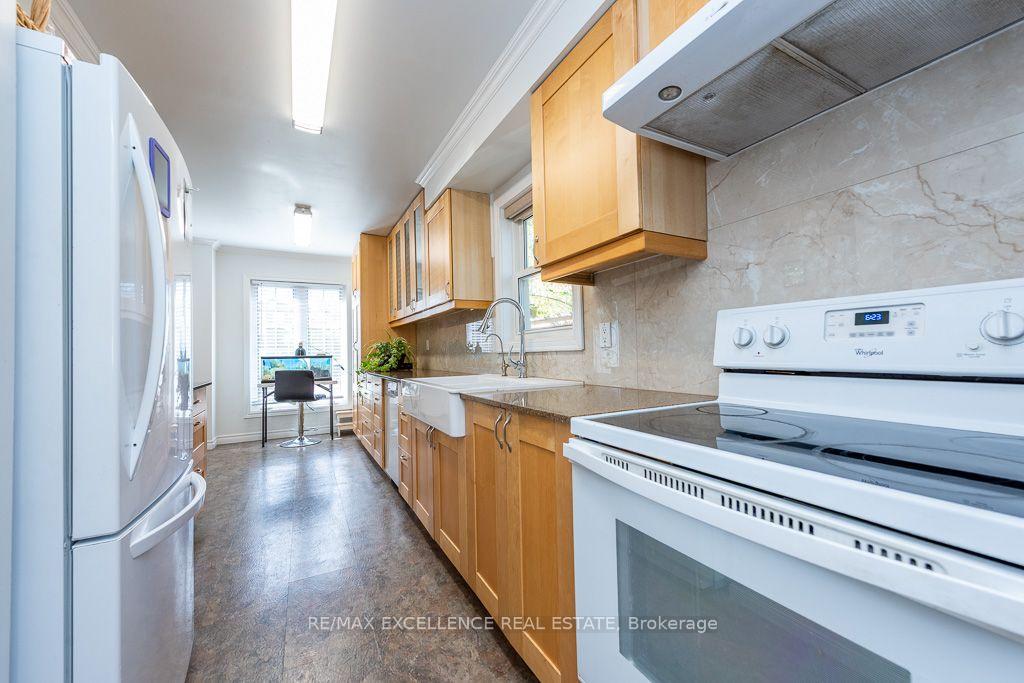 Photo 8 of 41 Trewartha Crescent, Brampton, Heart Lake West — HOMEH