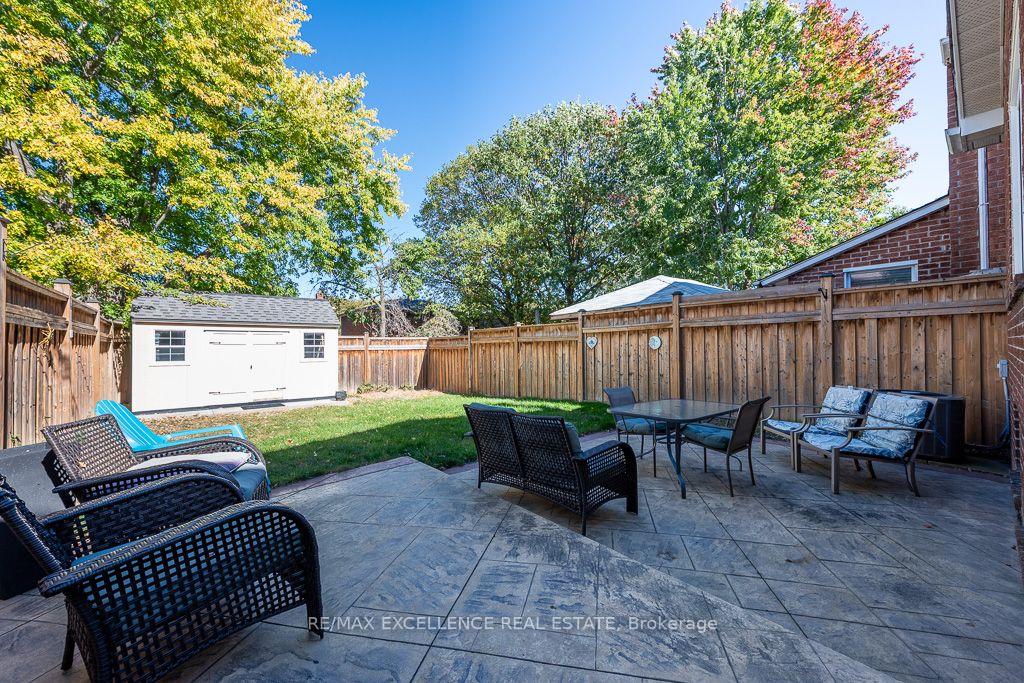 Photo 26 of 41 Trewartha Crescent, Brampton, Heart Lake West — HOMEH