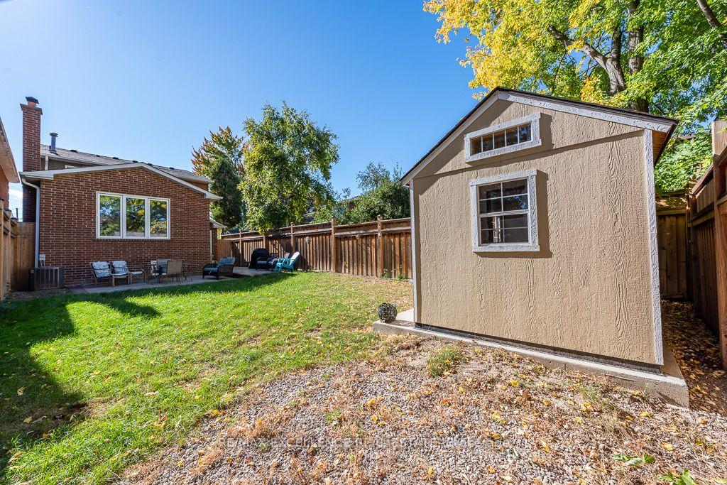 Photo 32 of 41 Trewartha Crescent, Brampton, Heart Lake West — HOMEH