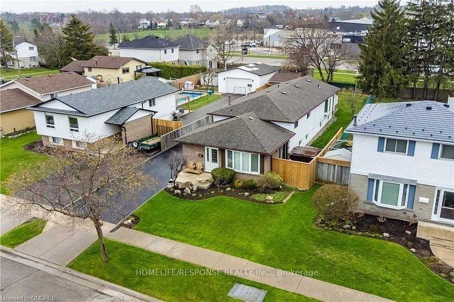 Photo 1 of Unit UPPER, 7 Belleau Street, Hamilton, Stoney Creek Mountain — HOMEH