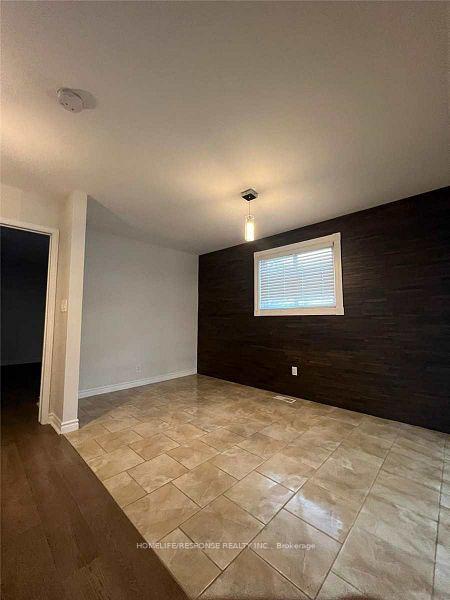 Photo 14 of Unit UPPER, 7 Belleau Street, Hamilton, Stoney Creek Mountain — HOMEH